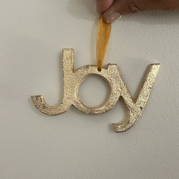 Joy & Peace Gold Metallic Ornaments NWT - Picture 3 of 6